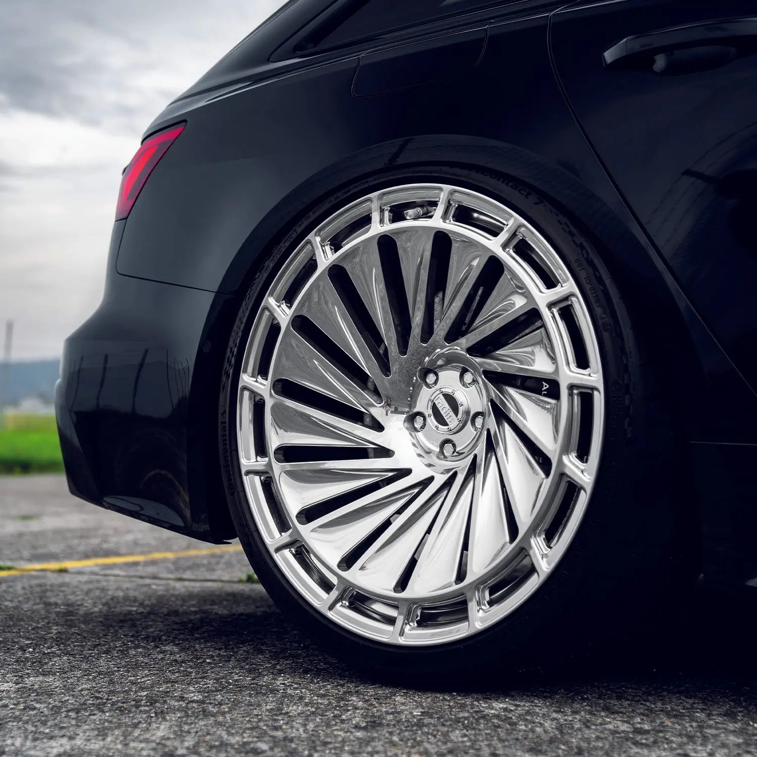 R807/R808 Setup for Audi RS6 C8 11x23 Inch radi8wheels