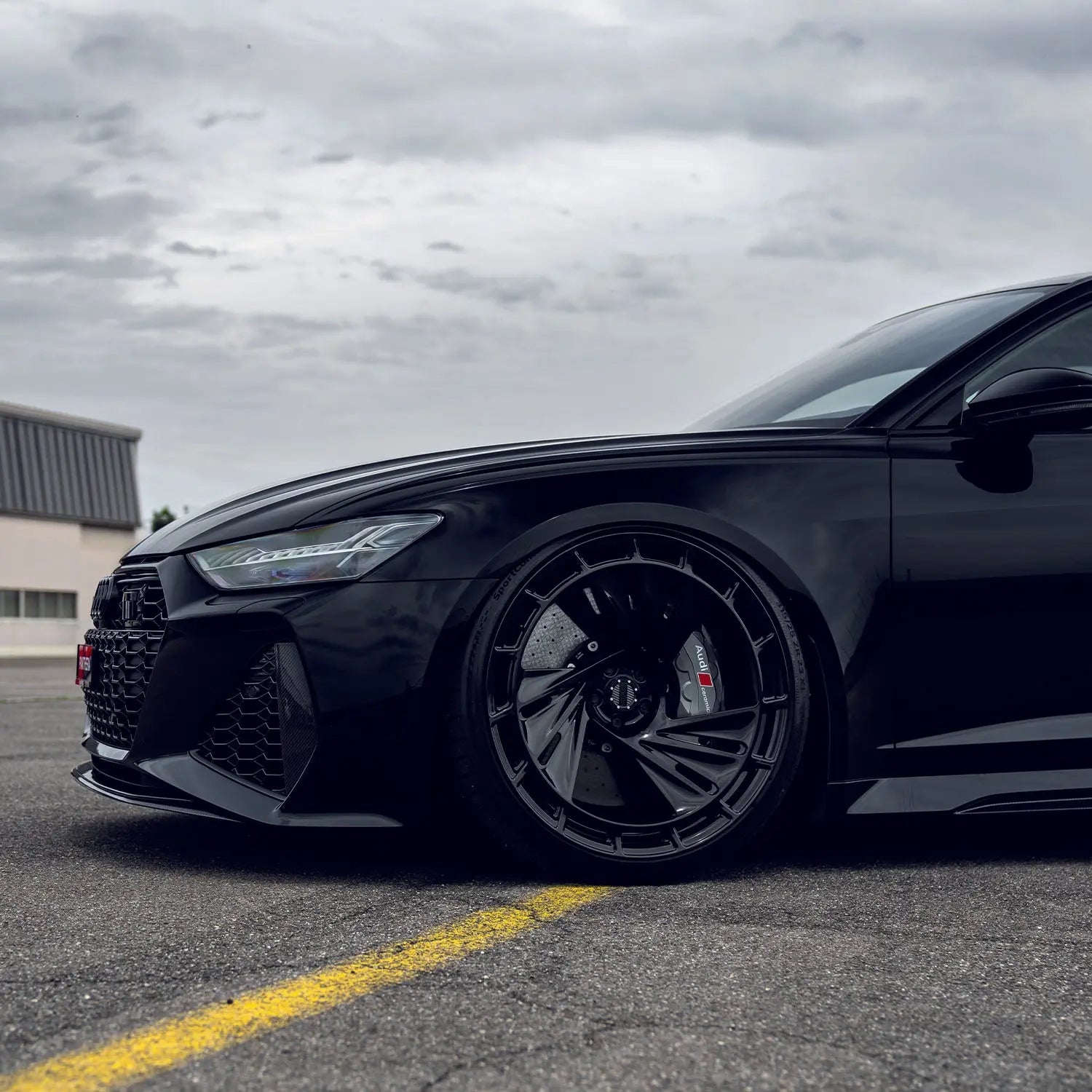 R807/R808 Setup for Audi RS6 C8 11x23 Inch radi8wheels