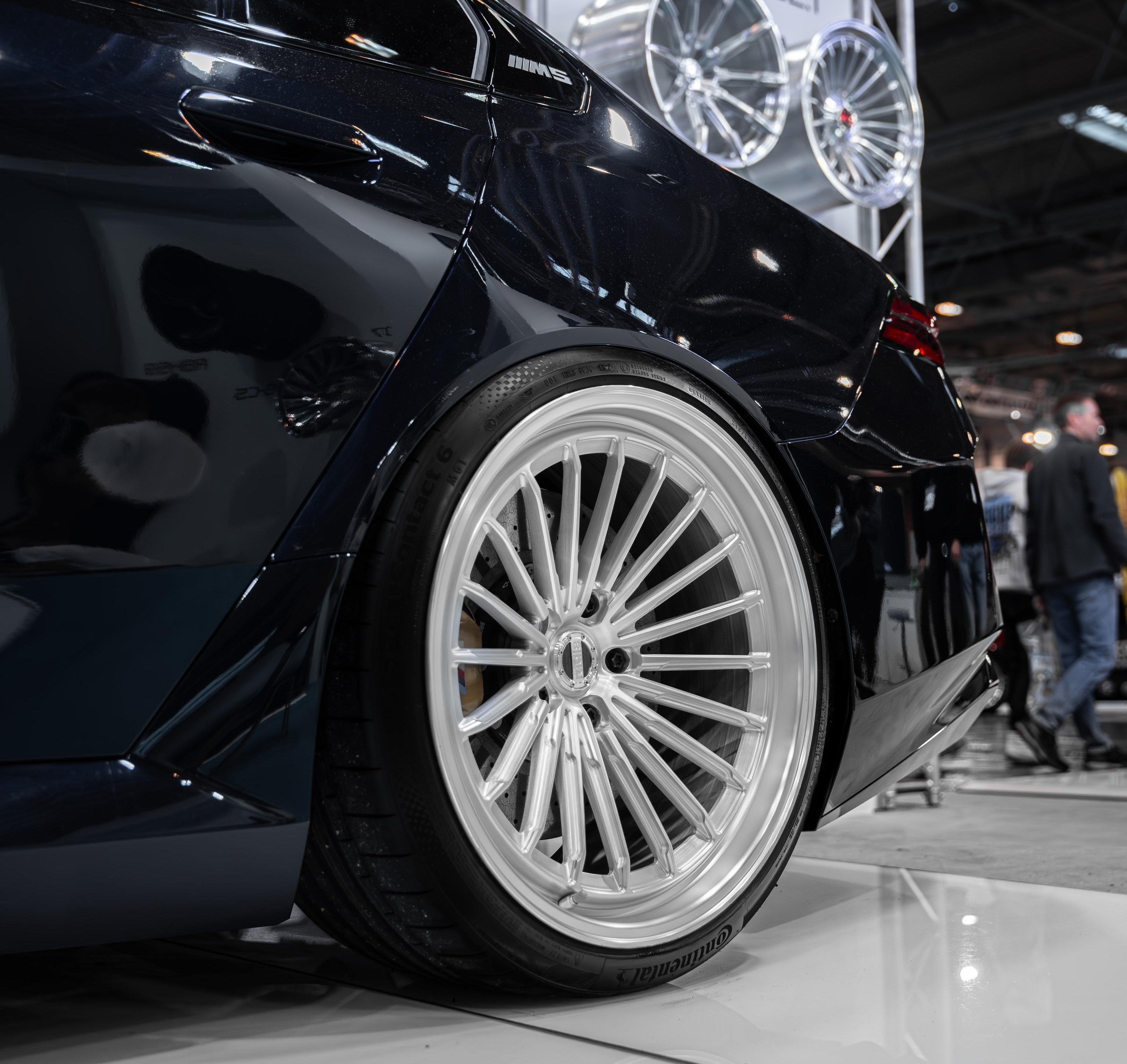 Buy custom Forged 2-Piece Radi8 R802-1 wheels for BMW M5 – available in 21/22 inch fitment. | Felgen kaufen