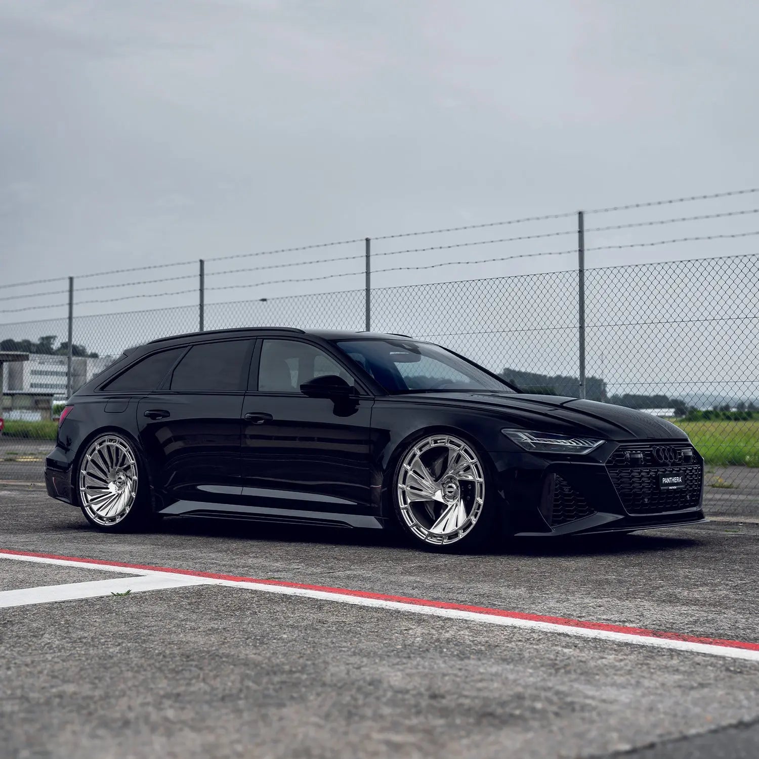 R807/R808 Setup for Audi RS6 C8 11x23 Inch radi8wheels